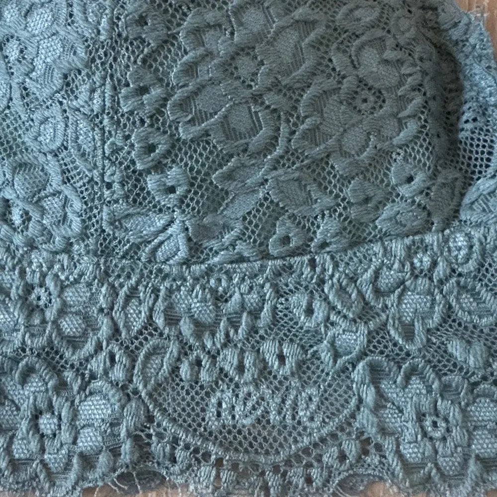 Aerie Lace Bralette in green Gray - Picture 2 of 5